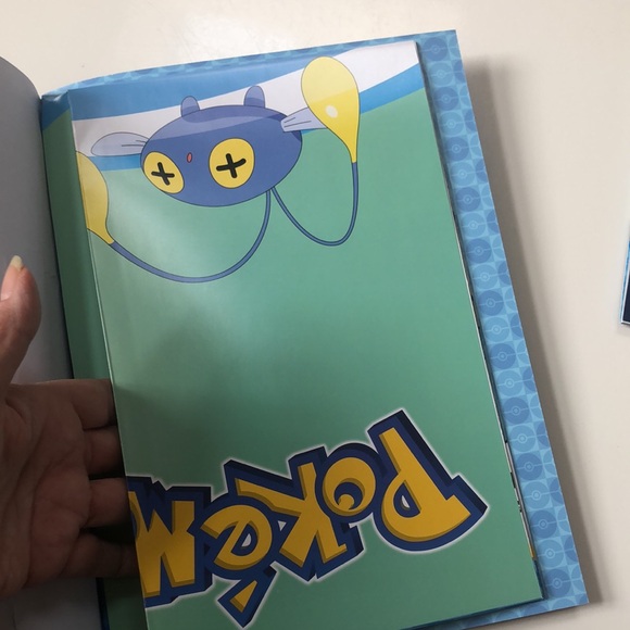 Set of 4 Pokémon Sticker Poster books - Picture 14 of 16
